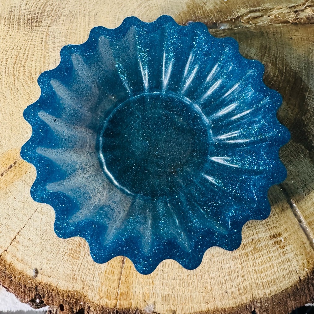 Colorful End Table Dish - Picture 7 of 7
